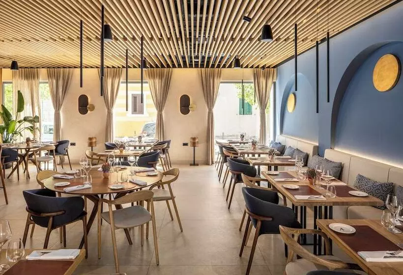 Hotelli Emotheo Heritage