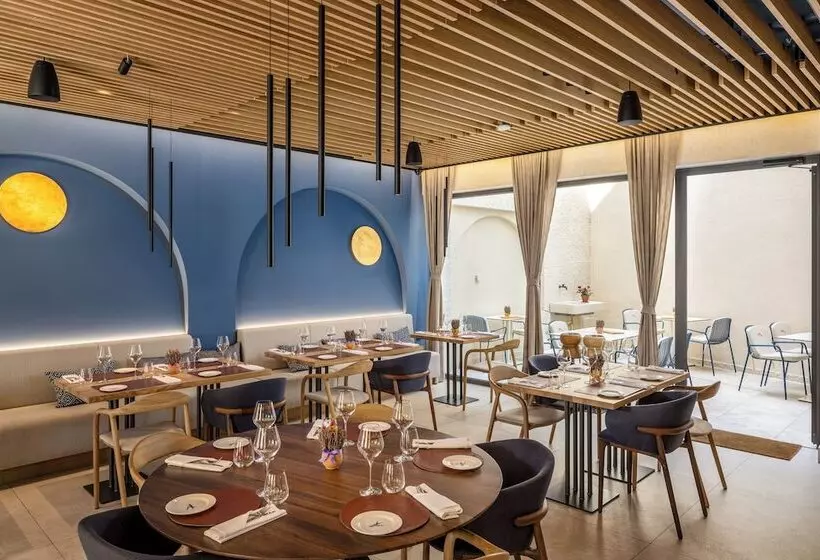 Hotelli Emotheo Heritage