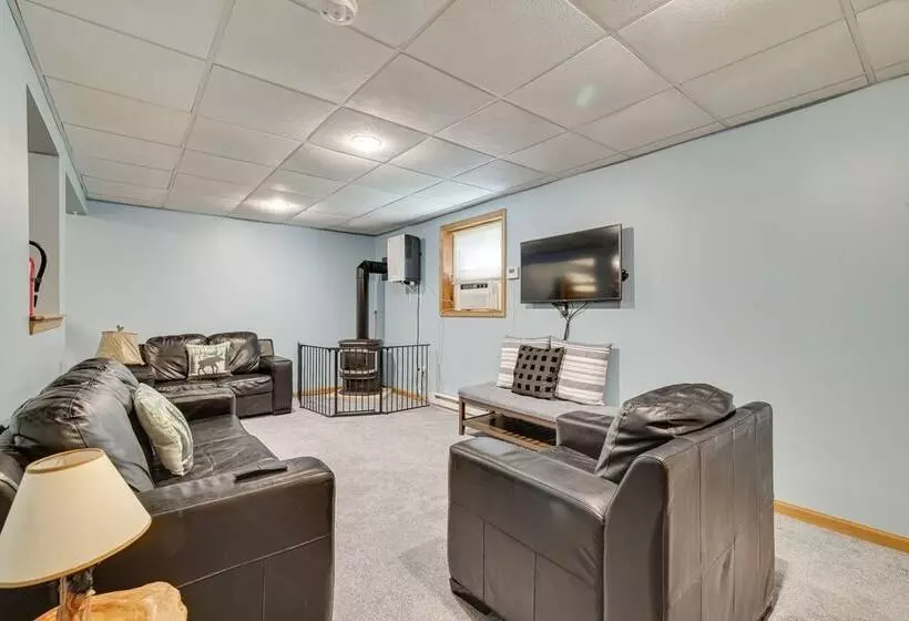 Swim, Hike & Unwind: Resort Cabin In Lake Ariel!