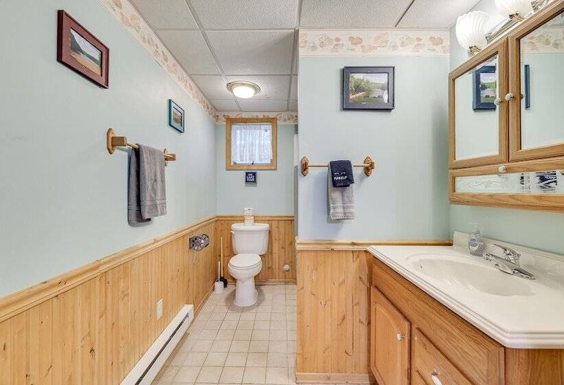 Swim, Hike & Unwind: Resort Cabin In Lake Ariel!