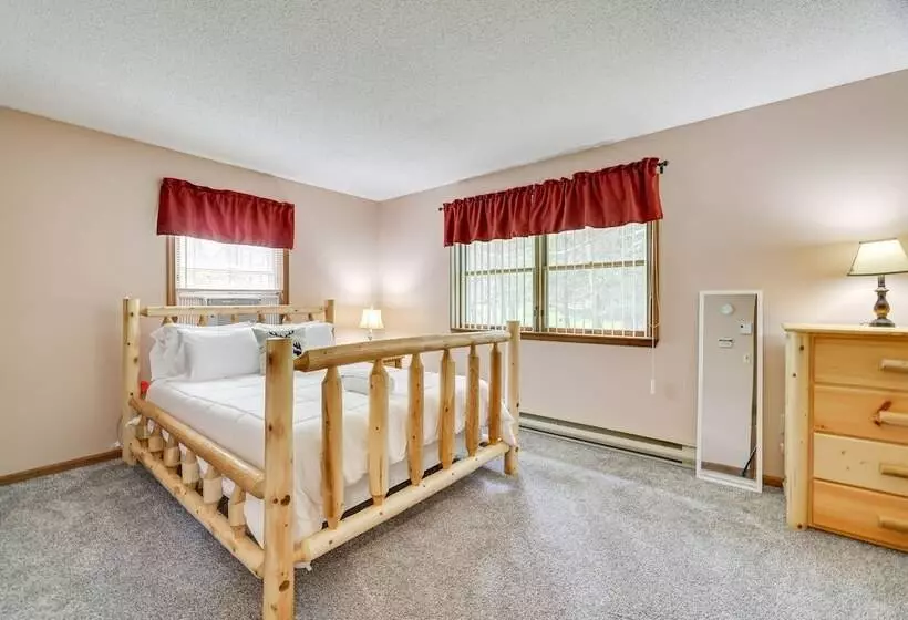 Swim, Hike & Unwind: Resort Cabin In Lake Ariel!