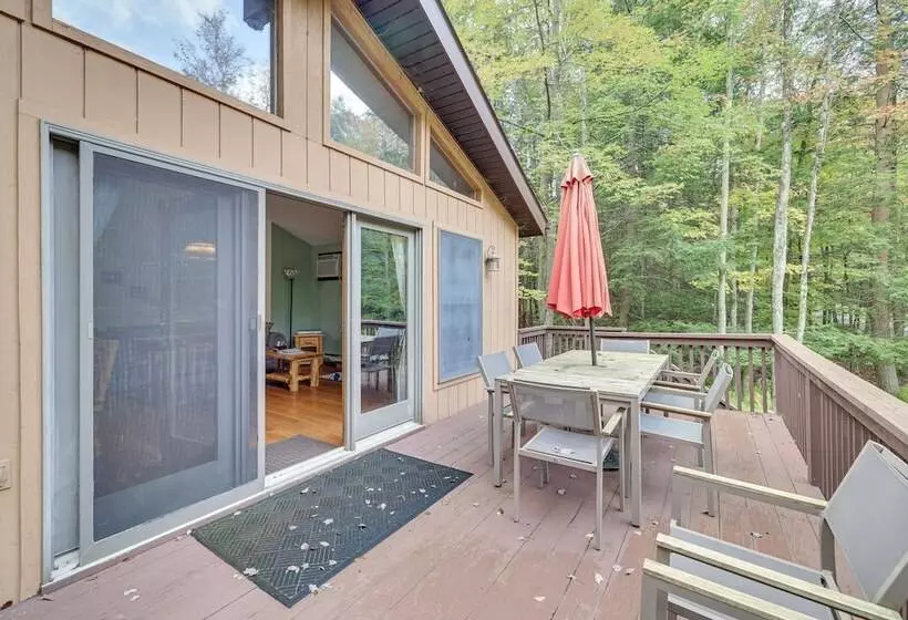 Swim, Hike & Unwind: Resort Cabin In Lake Ariel!