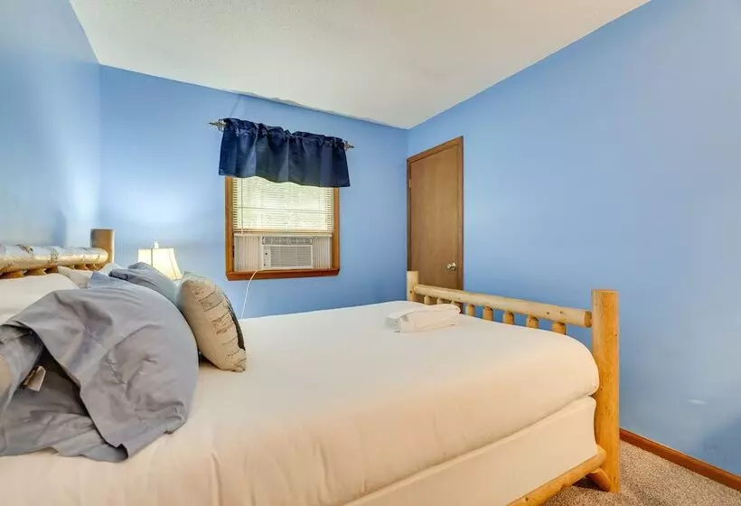 Swim, Hike & Unwind: Resort Cabin In Lake Ariel!