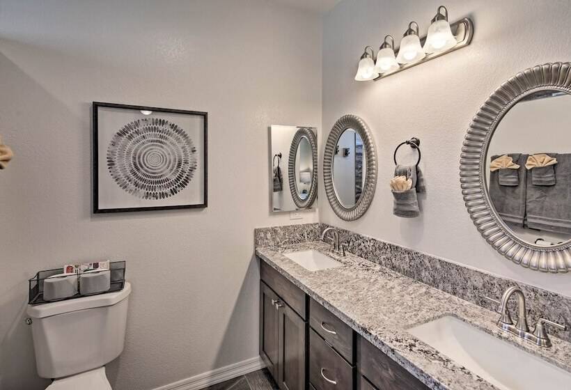 Luxe Home W/ Ohv Access, 5 Mi To Lake Mohave!