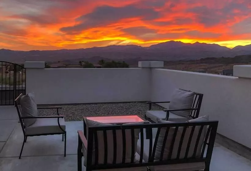 Luxe Home W/ Ohv Access, 5 Mi To Lake Mohave!