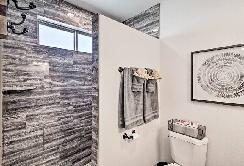 Luxe Home W/ Ohv Access, 5 Mi To Lake Mohave!