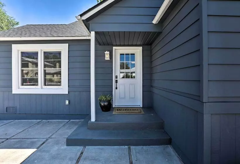 Midtown Reno Oasis W/ Private Hot Tub & Fire Pit