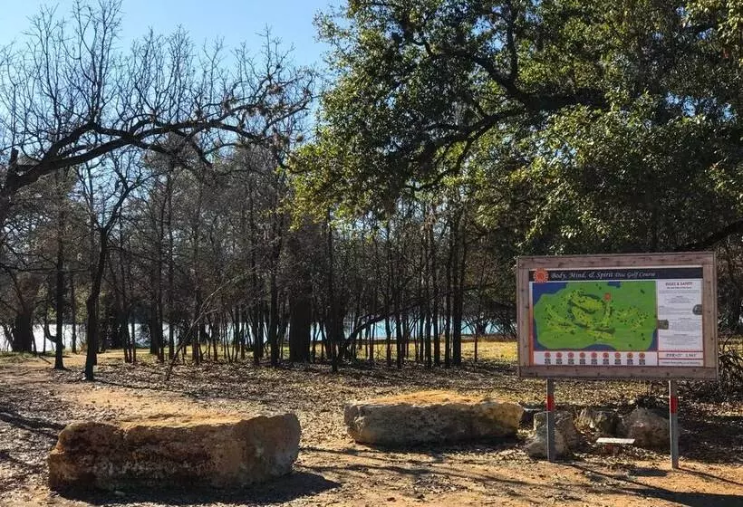 Modern Lake Travis Haven W/ Resort Amenities!