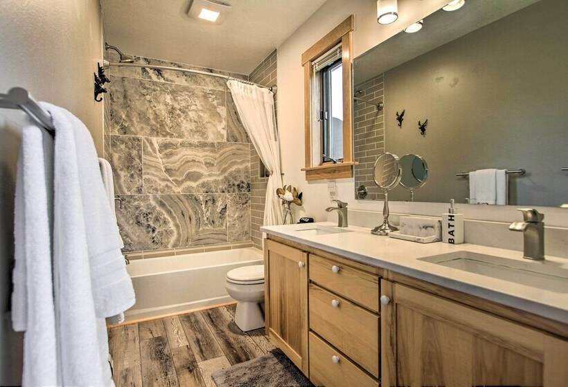 Moose Haven Getaway: 6 Mi To Big Sky Slopes