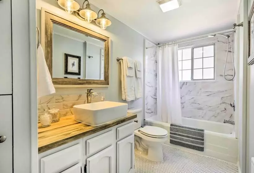 Salty Dog Cottage  In Netarts W/ Deck