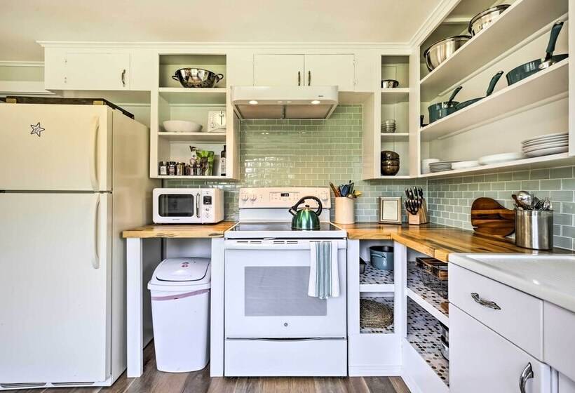 Salty Dog Cottage In Netarts W/ Deck