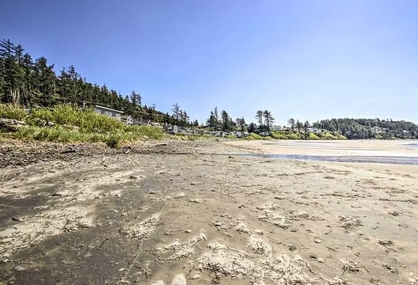 Salty Dog Cottage  In Netarts W/ Deck