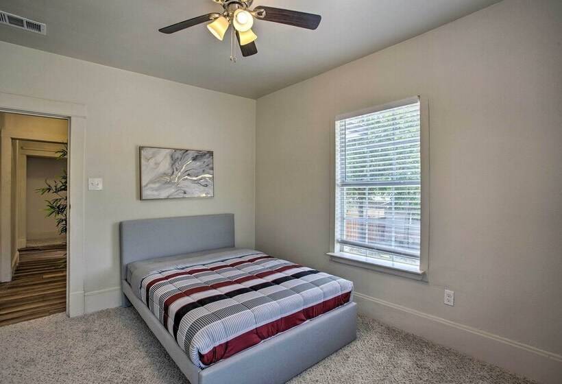 Pet Friendly Dallas Home: Close To Downtown!