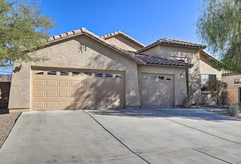 Pet Friendly Tucson Home W/ Patio & Mountain Views
