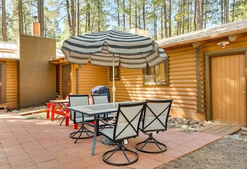 11 Mi To Rainbow Lake: Family Home W/ Large Yard