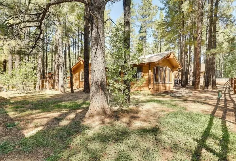 11 Mi To Rainbow Lake: Family Home W/ Large Yard