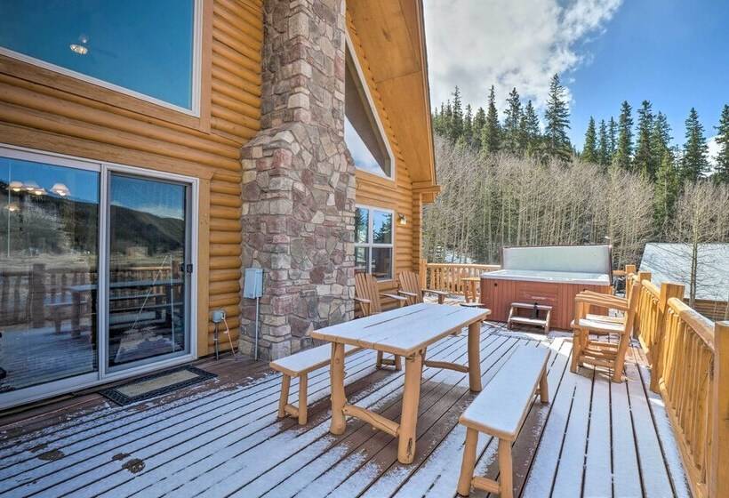Secluded Alma Log Cabin W/ Hot Tub & Mountain View
