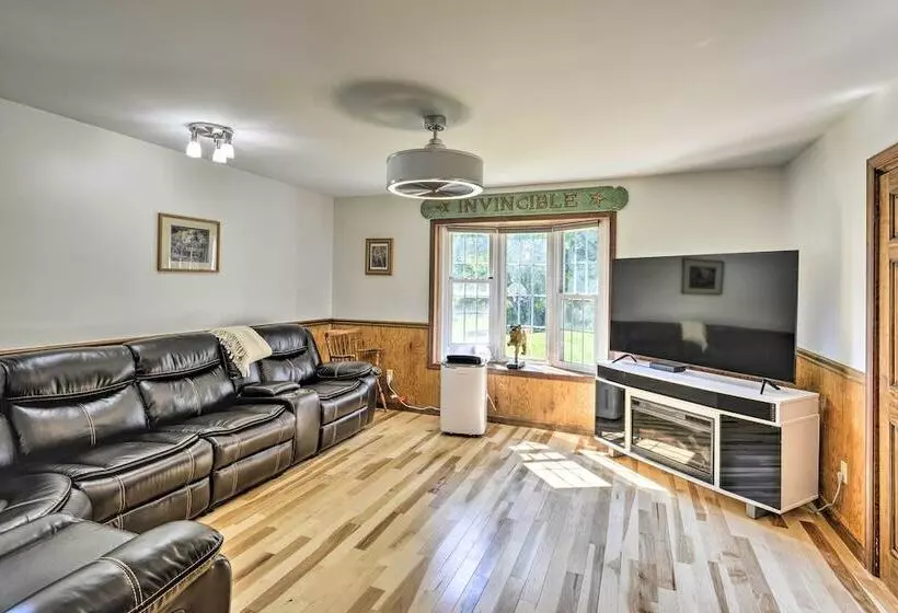 Montour Falls Home: 2 Mi To Seneca Lake & Wineries