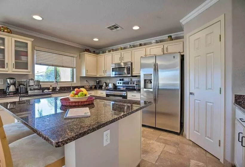 Sunny San Tan Valley Home W/ Grill On Golf Course!