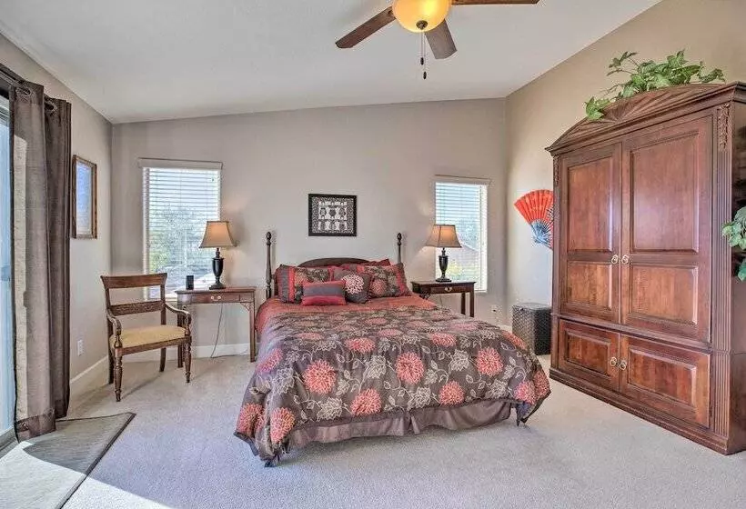 Sunny San Tan Valley Home W/ Grill On Golf Course!