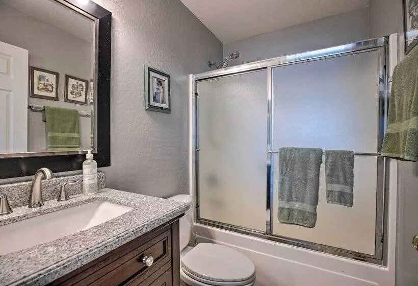 Sunny San Tan Valley Home W/ Grill On Golf Course!