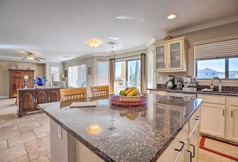 Sunny San Tan Valley Home W/ Grill On Golf Course!