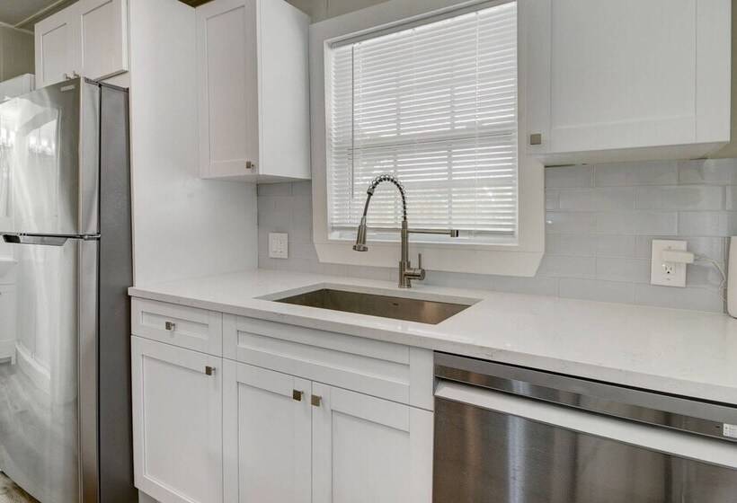 Sunset Cottage West Palm Beach/close To Downtown/ Shops/ Pet Friendly