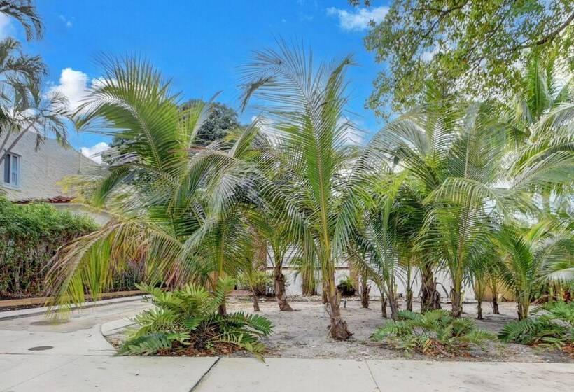 Sunset Cottage West Palm Beach/close To Downtown/ Shops/ Pet Friendly