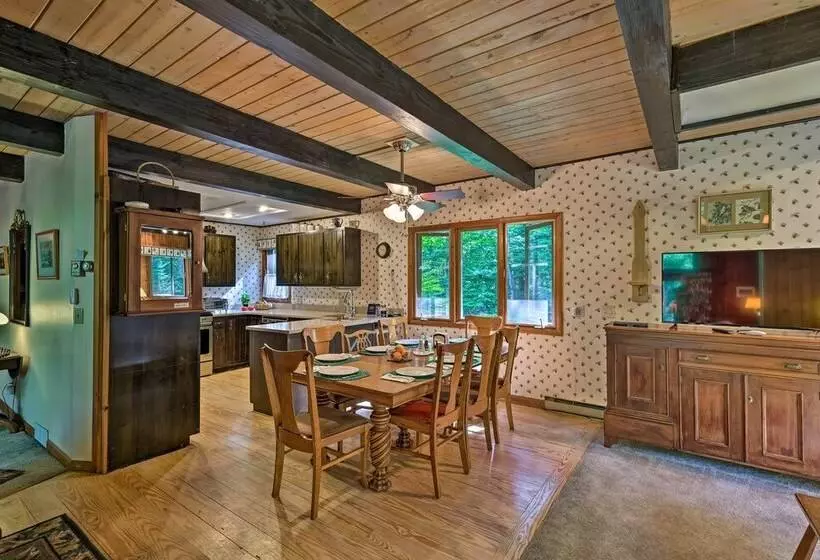 Thirteenth Lake Chalet W/deck, Walk To Water!