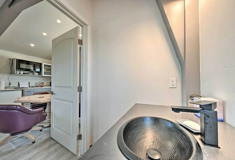 Unique Cornville Retreat W/ Game Room & Deck!