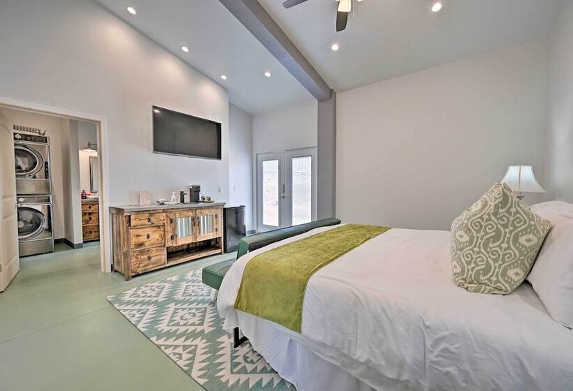 Unique Cornville Retreat W/ Game Room & Deck!