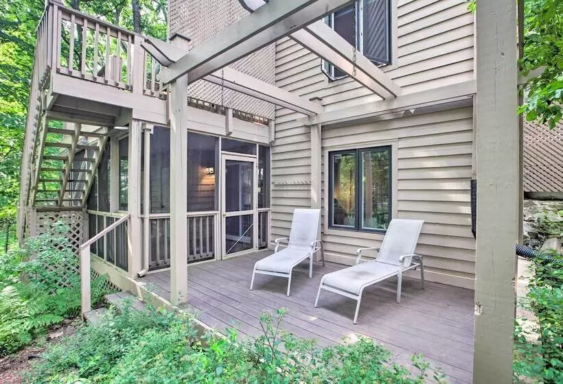 Wintergreen Resort Home W/ 2 Decks + Ski Access!