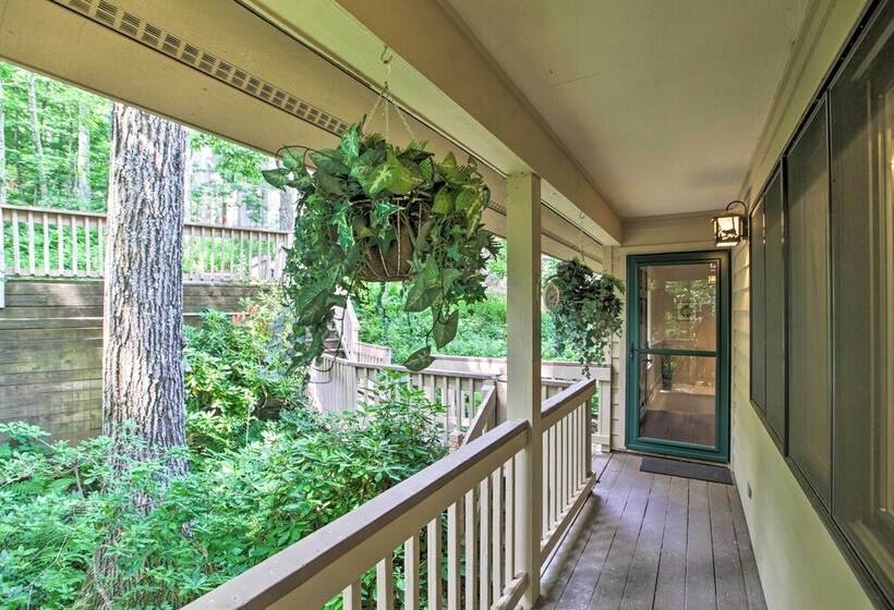 Wintergreen Resort Home W/ 2 Decks + Ski Access!