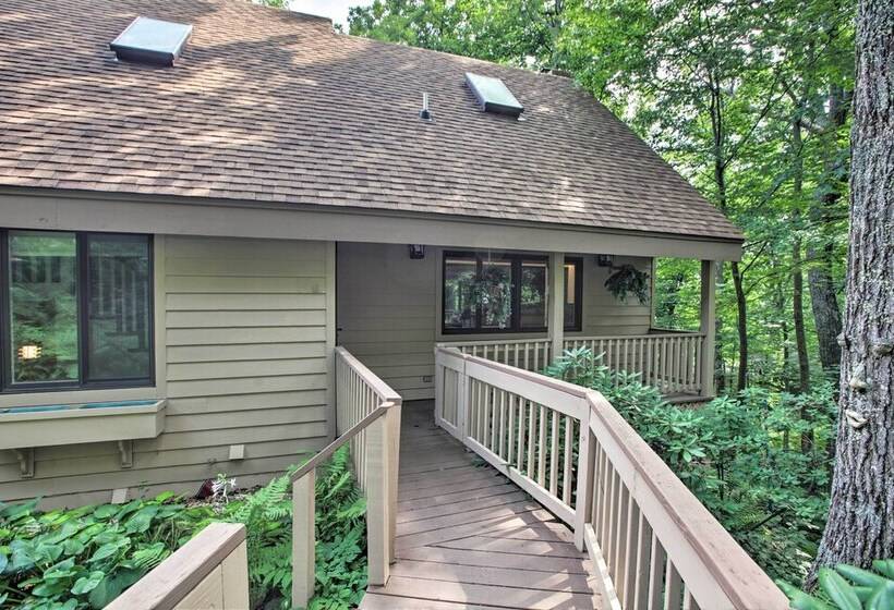 Wintergreen Resort Home W/ 2 Decks + Ski Access!