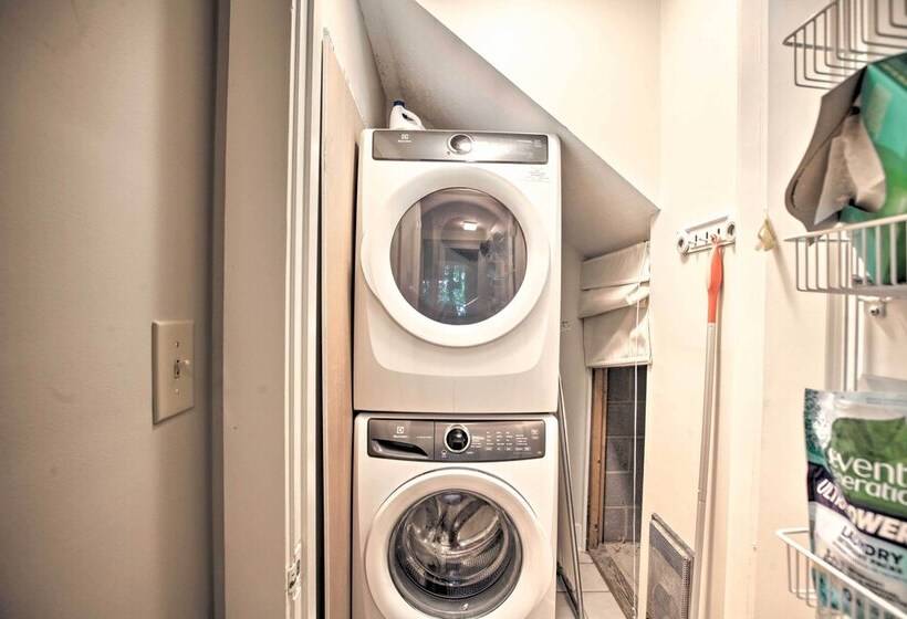 Wintergreen Resort Home W/ 2 Decks + Ski Access!