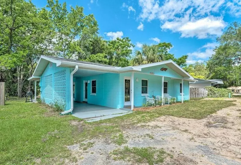 Bright Crystal River Home, Walk To Boat Ramp!