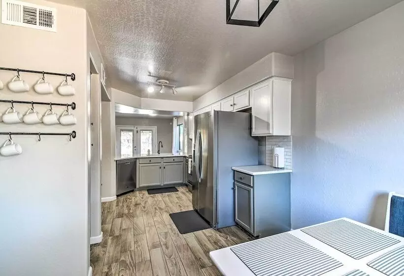 Bright Surprise Home W/ Pool, Near Spring Training