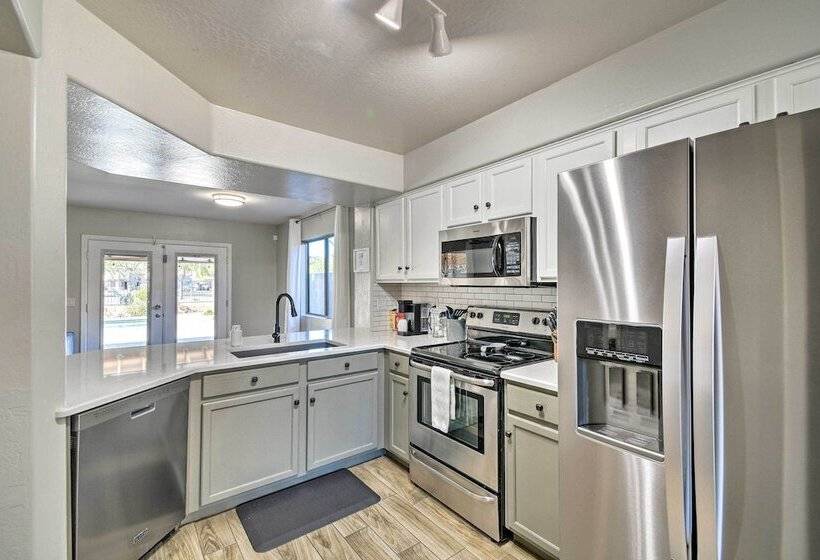 Bright Surprise Home W/ Pool, Near Spring Training