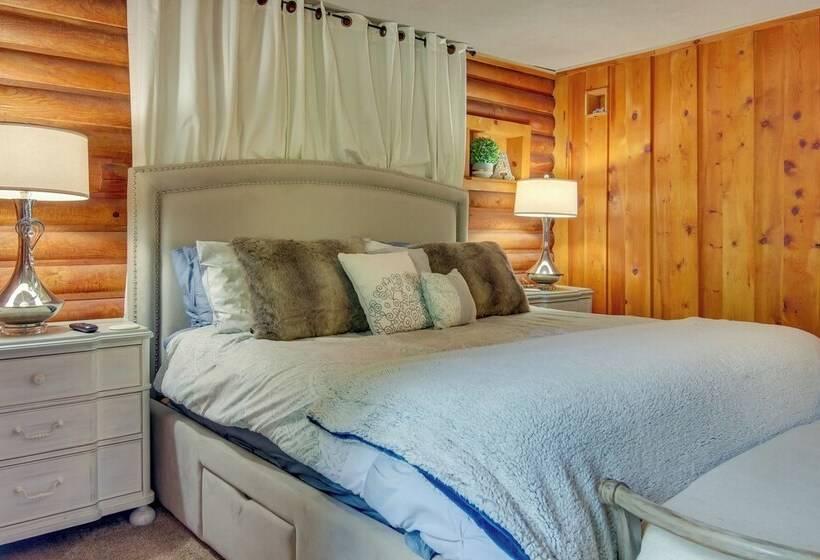 Cabin In Lake Lure; Near Chimney Rock & Asheville!