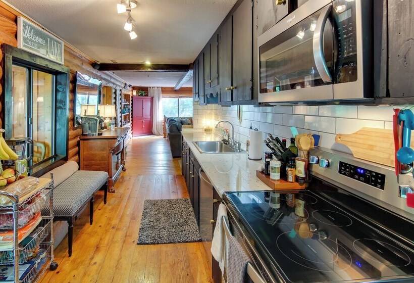 Cabin In Lake Lure; Near Chimney Rock & Asheville!