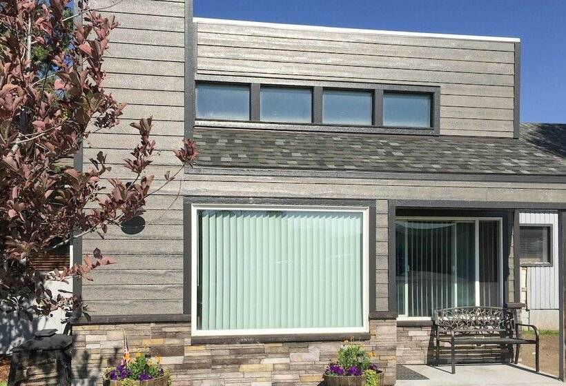 Charming Home   1 Mi To Yellowstone National Park!