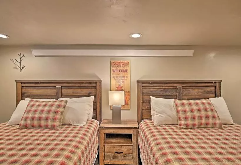 Charming Home 1 Mi To Yellowstone National Park!