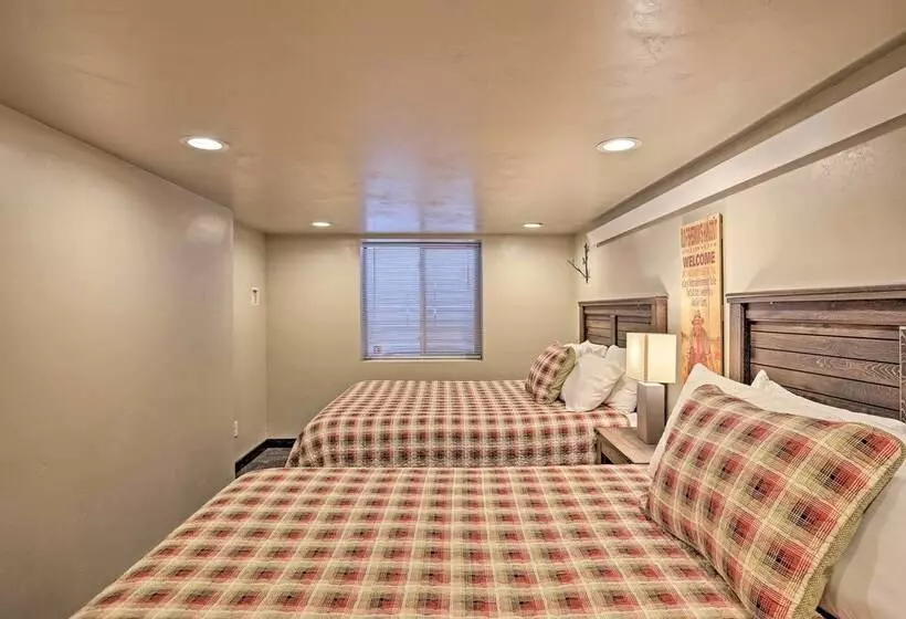Charming Home 1 Mi To Yellowstone National Park!