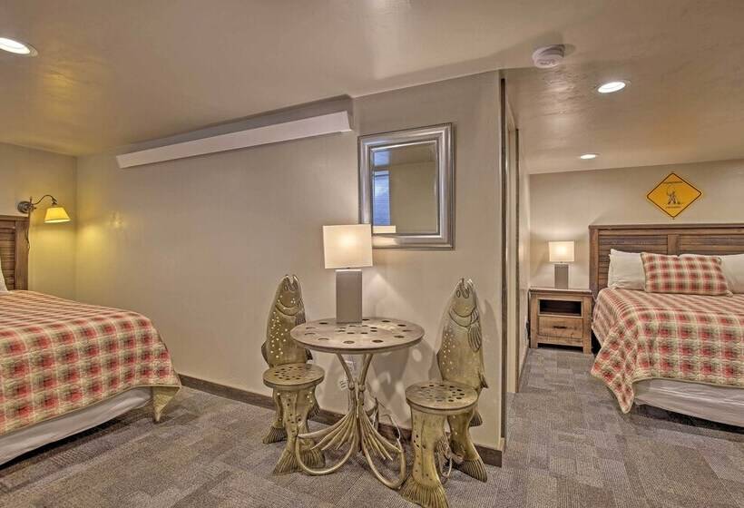 Charming Home   1 Mi To Yellowstone National Park!