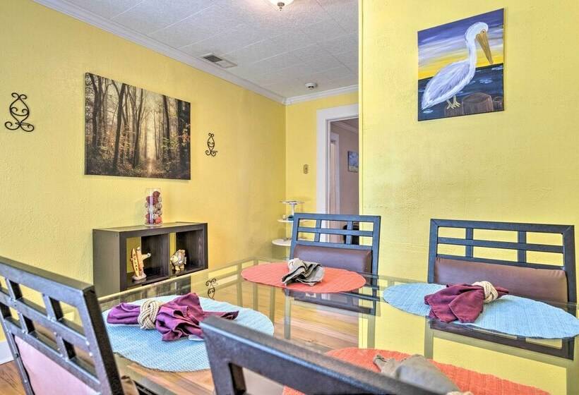 Cozy Gulfport Home: Walk To Beach, Marina & Casino