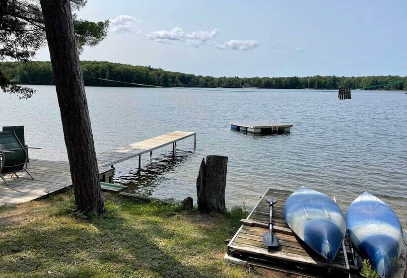 Cozy Interlochen Cabin W/ Dock: 1 Mi To Green Lake