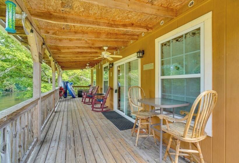 Riverfront Cabin Near Smoky Mountain National Park