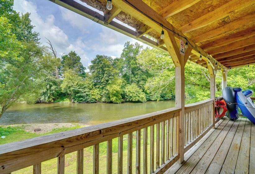 Riverfront Cabin Near Smoky Mountain National Park