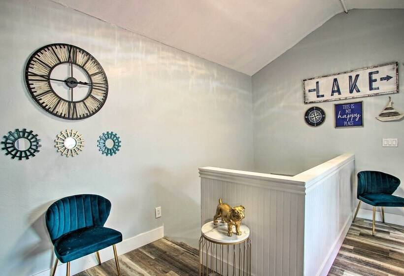 Cozy Pet Friendly Coeur D Alene Lake Cottage!