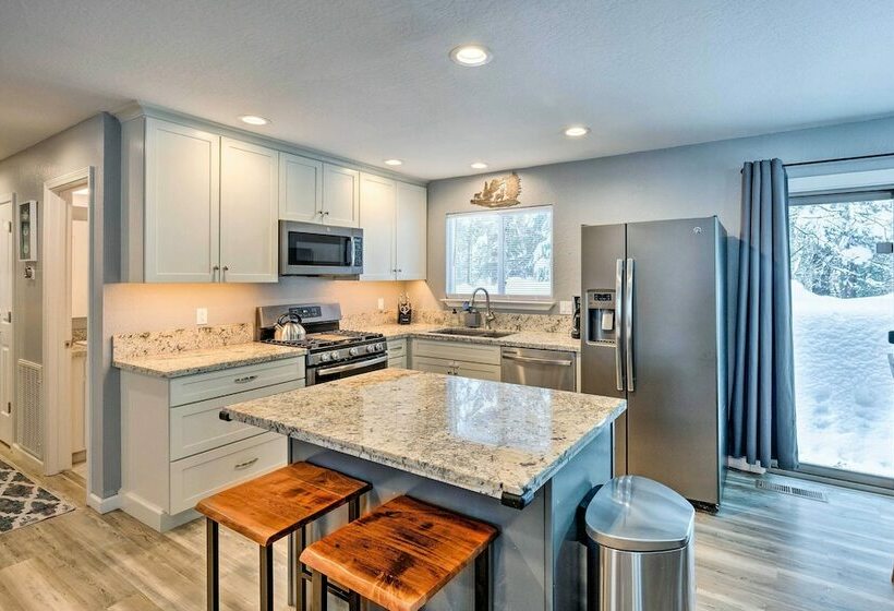 Dog Friendly Arnold Home, 2 Mi To Lake!